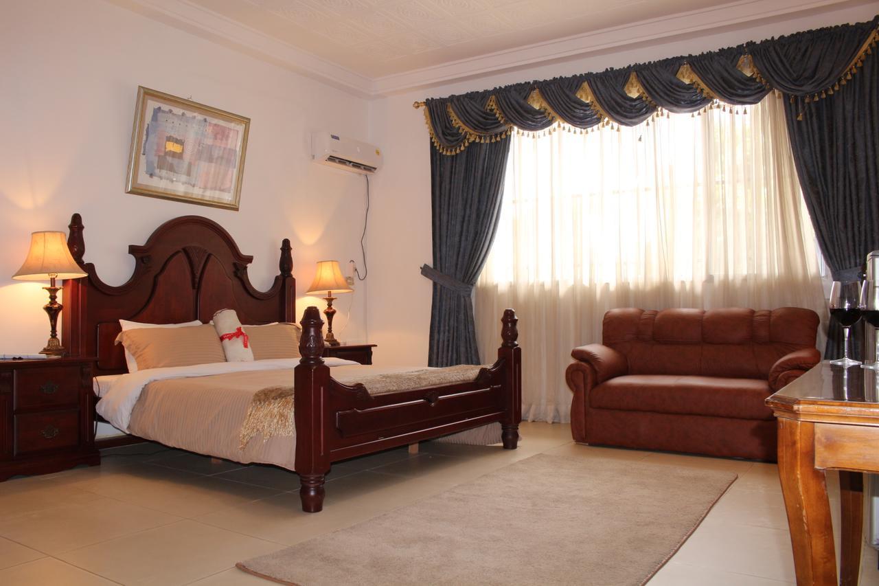 מונרוביה Embassy Suites Hotel מראה חיצוני תמונה